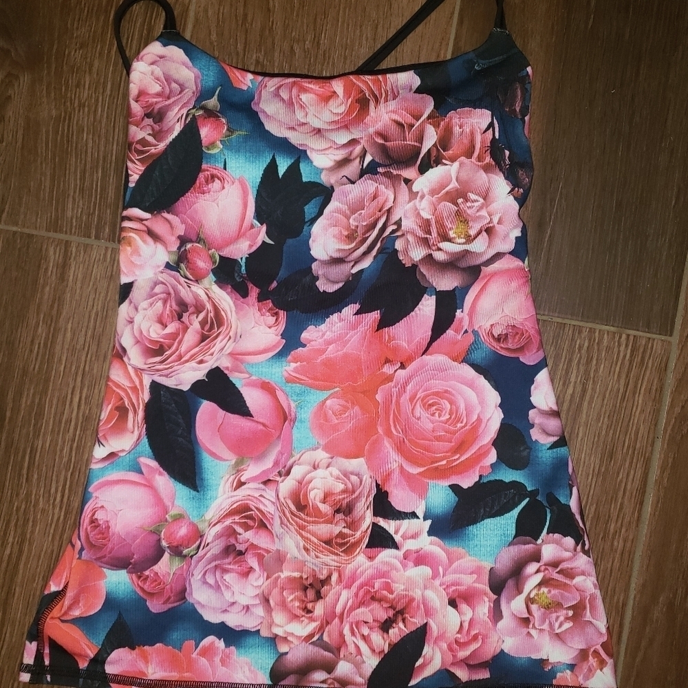 Floral Work out Top sz XS Ted Baker BUILT IN BRA